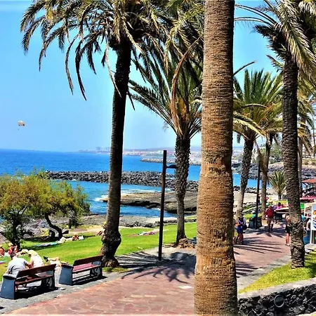 Americas Panoramic Ocean Views דירה *