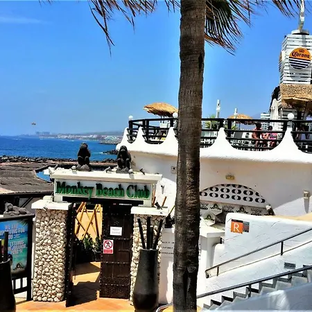 Americas Panoramic Ocean Views דירה
